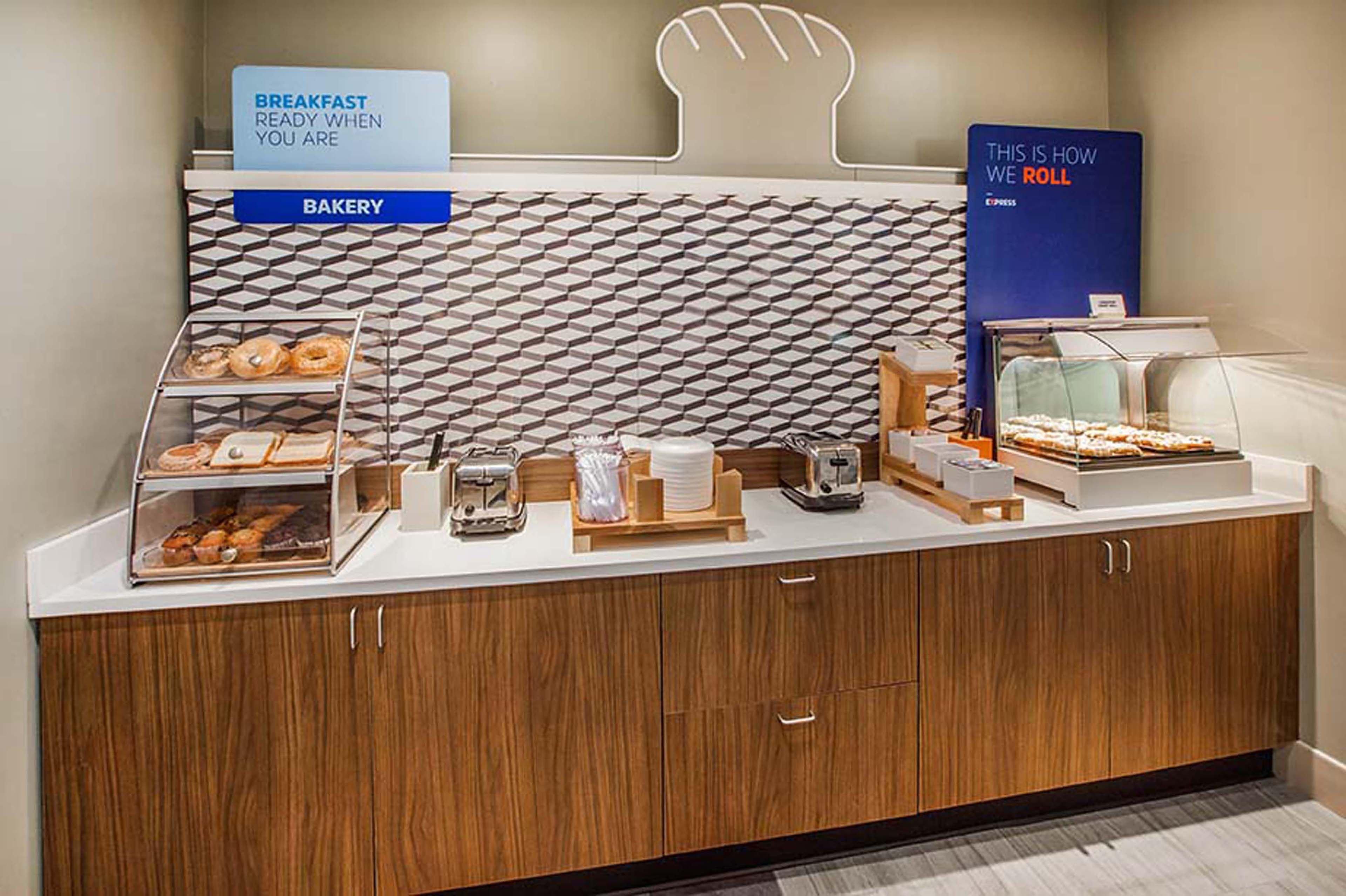Holiday Inn Express Hotel & Suites Uptown Fredericton By Ihg Luaran gambar