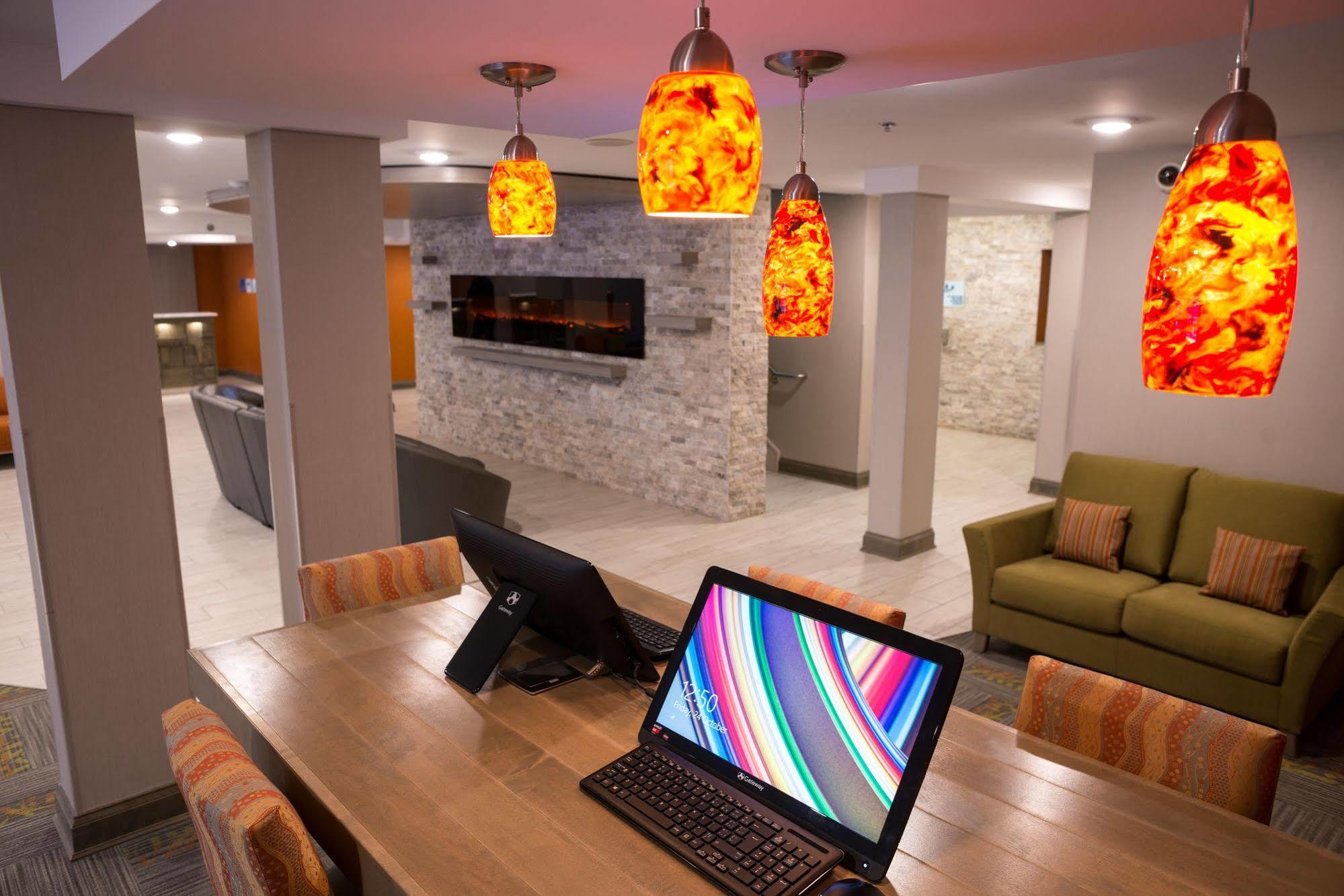 Holiday Inn Express Hotel & Suites Uptown Fredericton By Ihg Luaran gambar